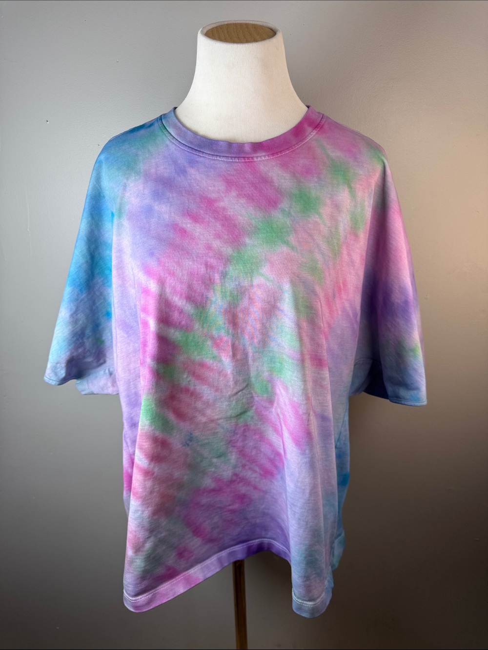 Women’s oversized Tie-Dye Short Sleeve T-Shirt - Pink, Purple & Blue
